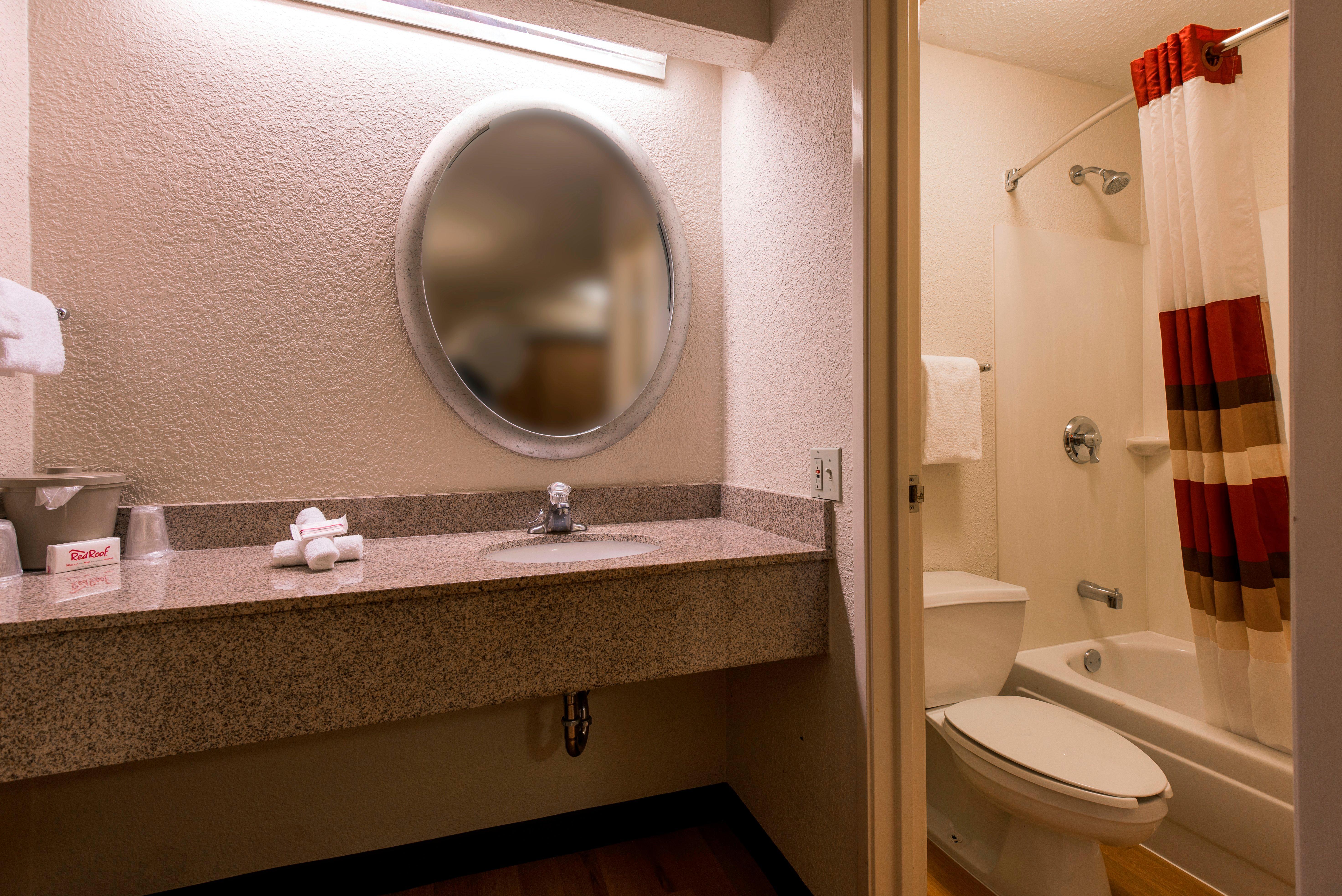 Red Roof Inn Елкхарт Екстериор снимка