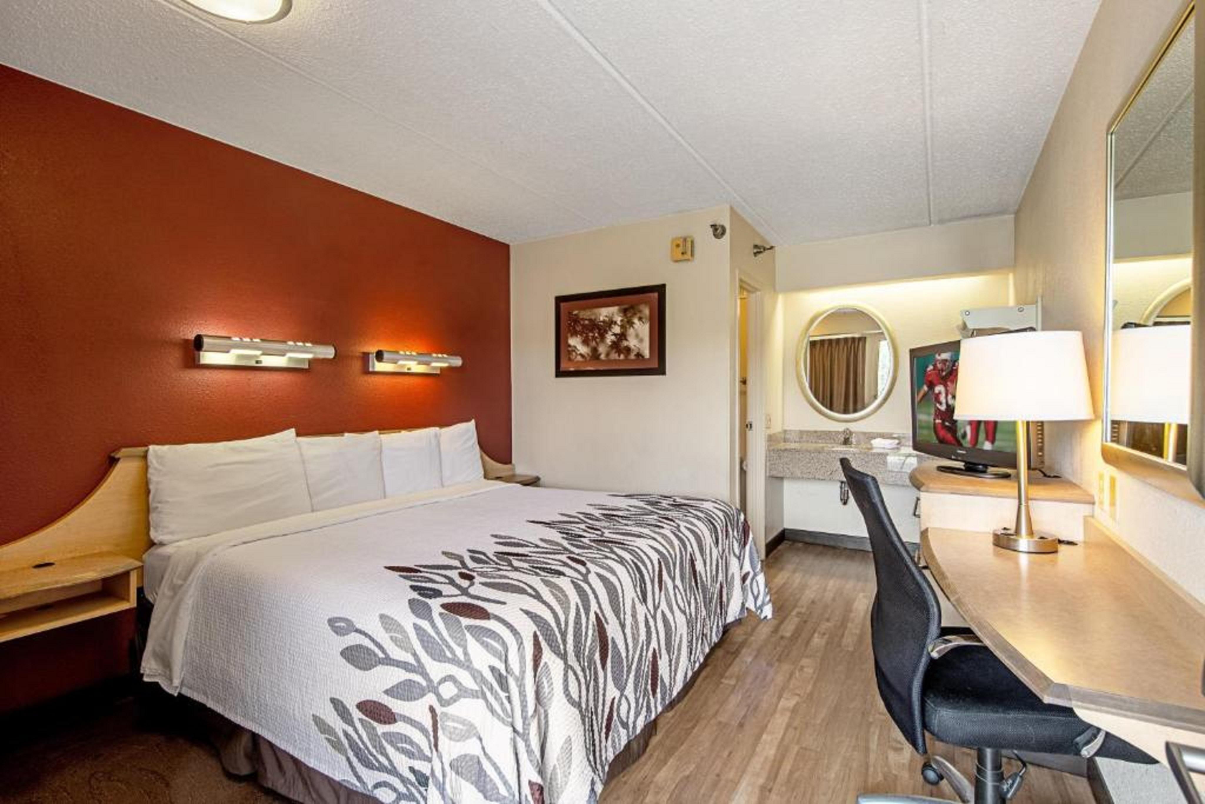 Red Roof Inn Елкхарт Екстериор снимка