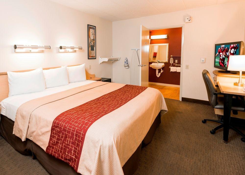 Red Roof Inn Елкхарт Екстериор снимка