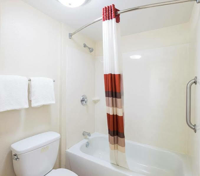 Red Roof Inn Елкхарт Екстериор снимка
